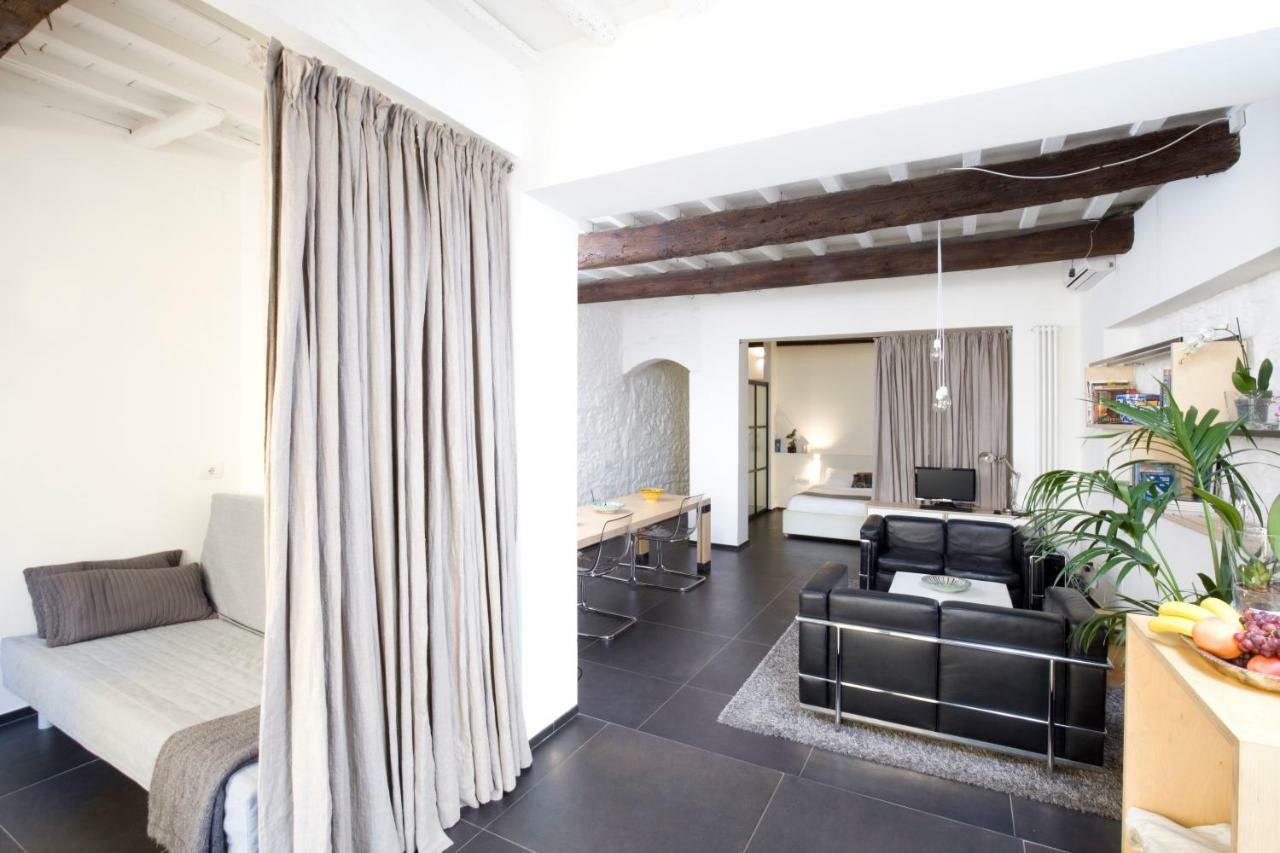 Apartment Loft Silent Terrace 8 Minutes Duomo Florenz