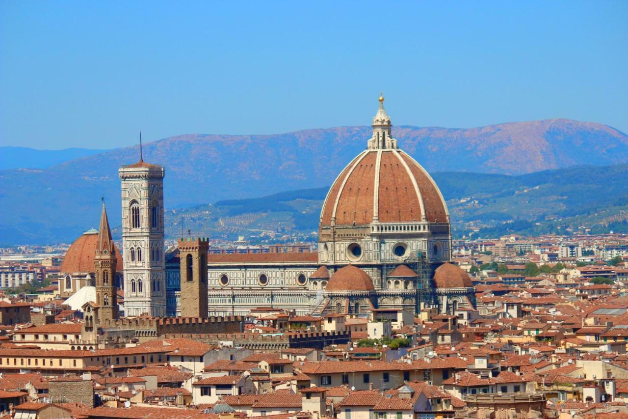 Apartment Loft Silent Terrace 8 Minutes Duomo Florenz